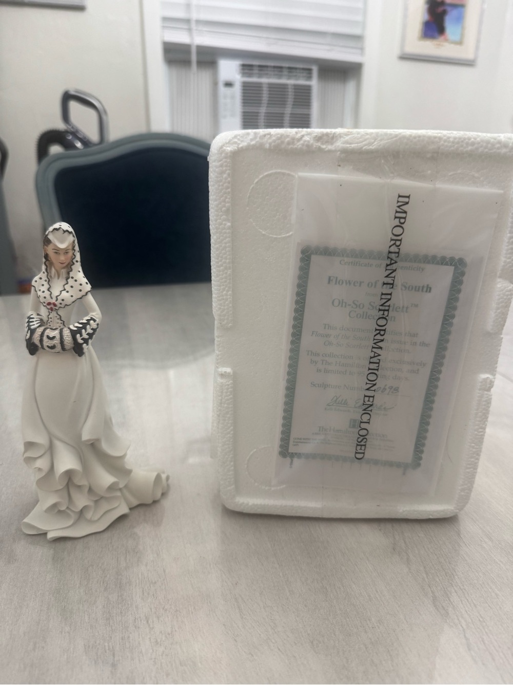 The Hamilton Collection Gone with the Wind Oh So Scarlett Figurine